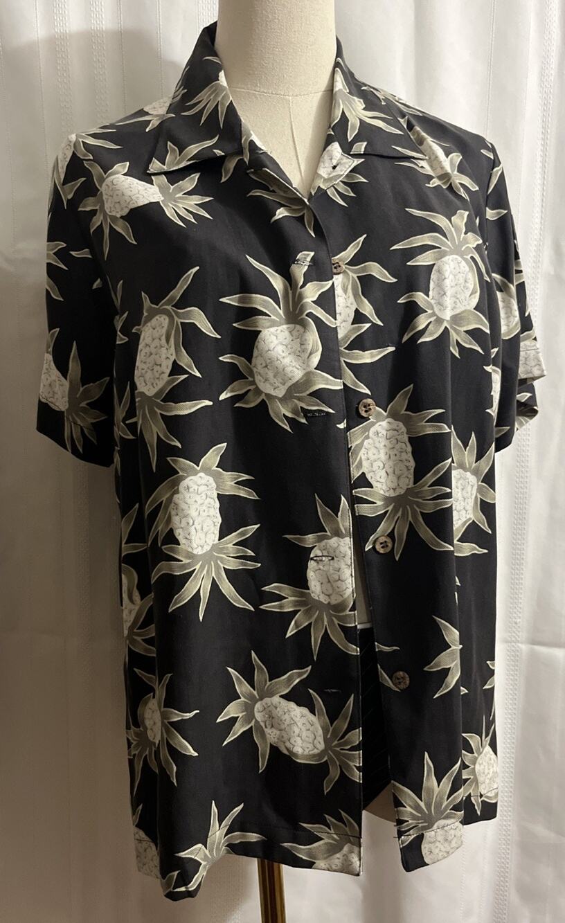 Honolulu,Hawaiian Size Large Silk Shirt Black / White Floral Pineapple KUPONO